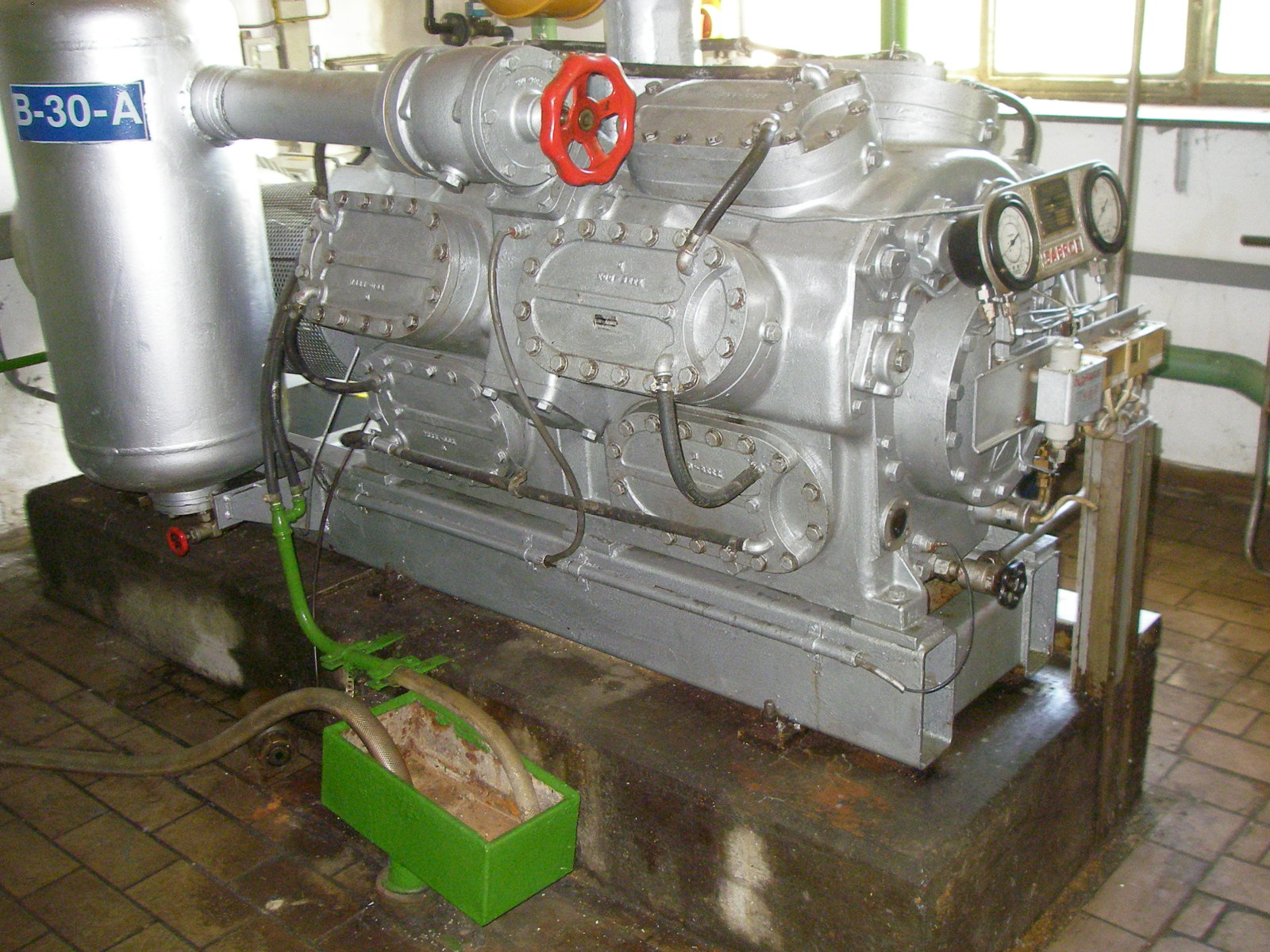  Reciprocating Compressor 1,102 m3/h (648.6 CFM)  For Sale - IPP# 208244