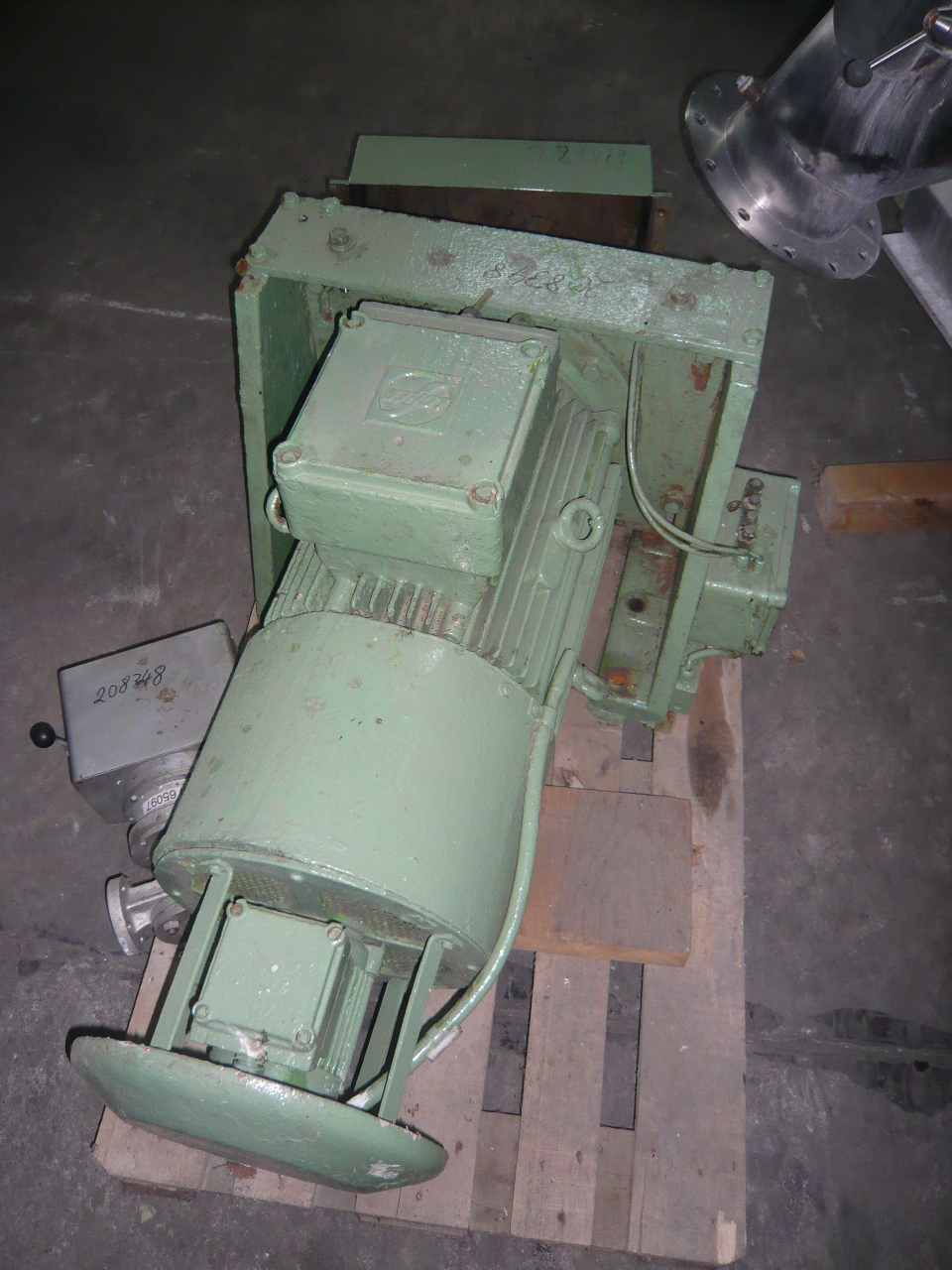 Auto Discharge-Bottom Centrifuge-Basket 1,250 mm (49.2 in) Stainless Steel Austenitic For Sale - IPP# 208348