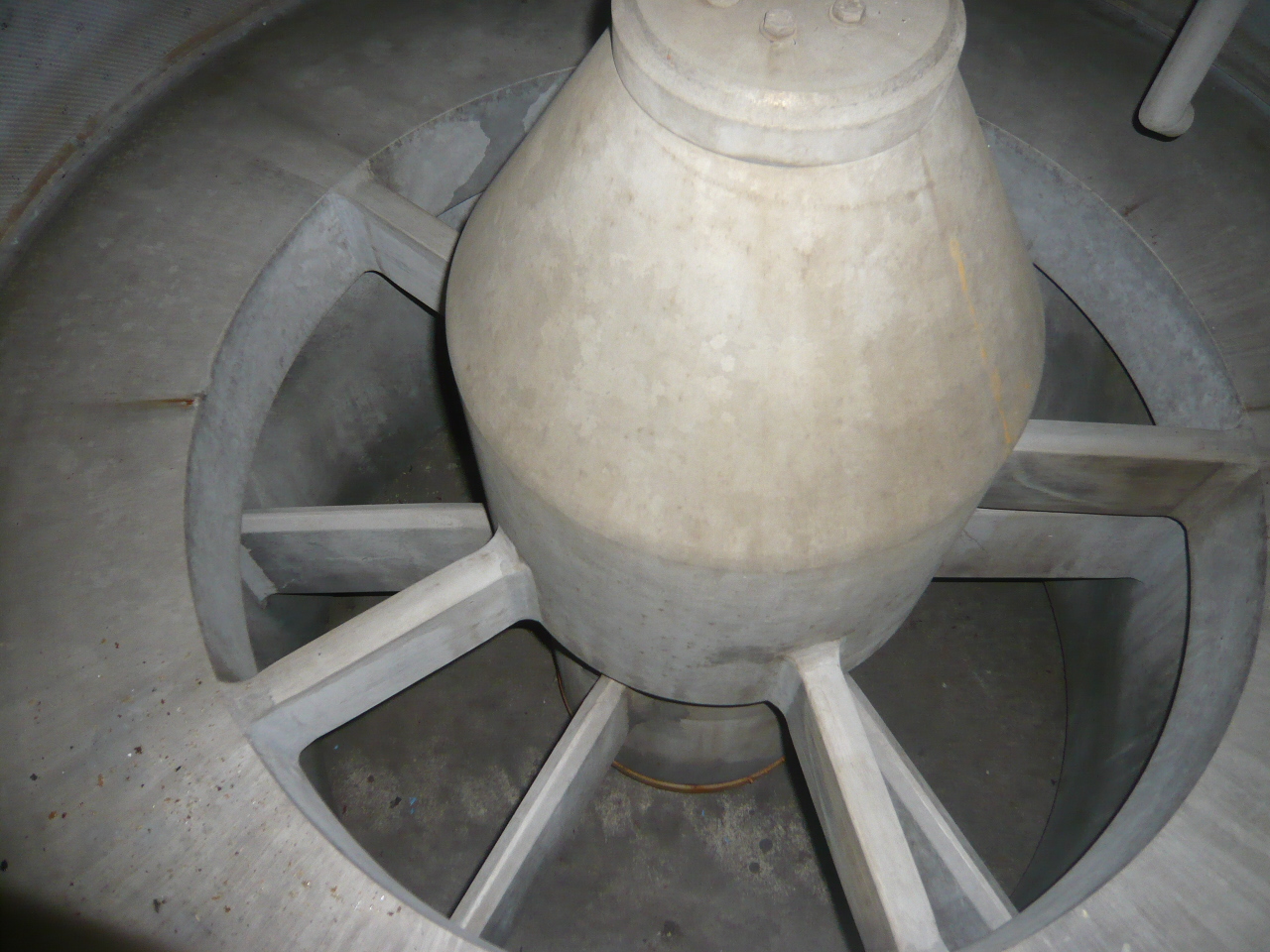  Auto Discharge-Bottom Centrifuge-Basket 1,250 mm (49.2 in) Stainless Steel Austenitic For Sale - IPP# 208348