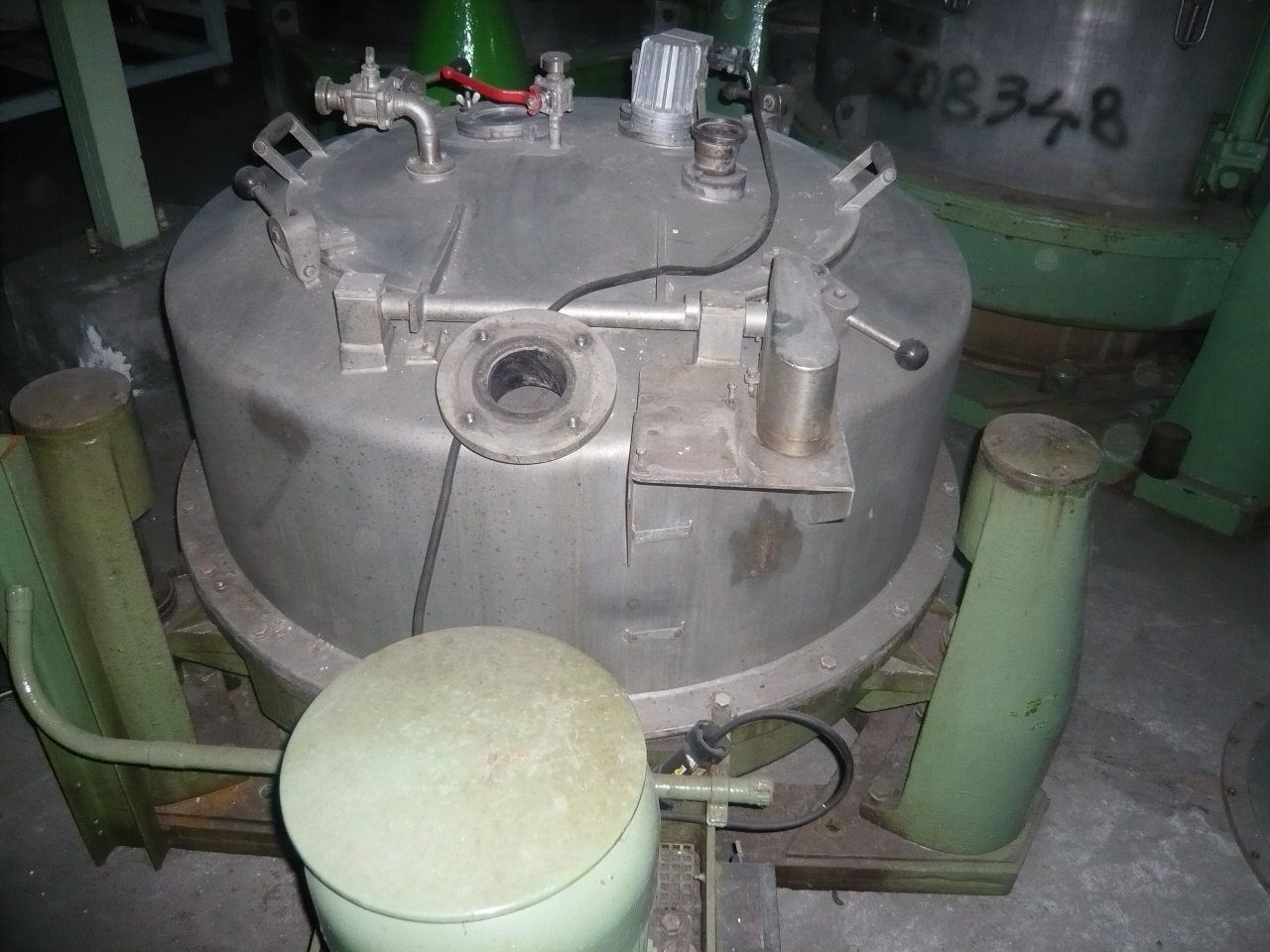  Manual Discharge-Top Centrifuge-Basket 1,000 mm (39.4 in) Stainless Steel Austenitic For Sale - IPP# 208338
