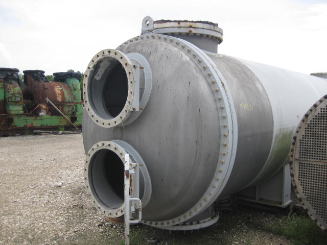  Shell and Tube Heat Exchanger 761.8 m² (8,200 ft²) Stainless Steel 304 For Sale - IPP# 208514