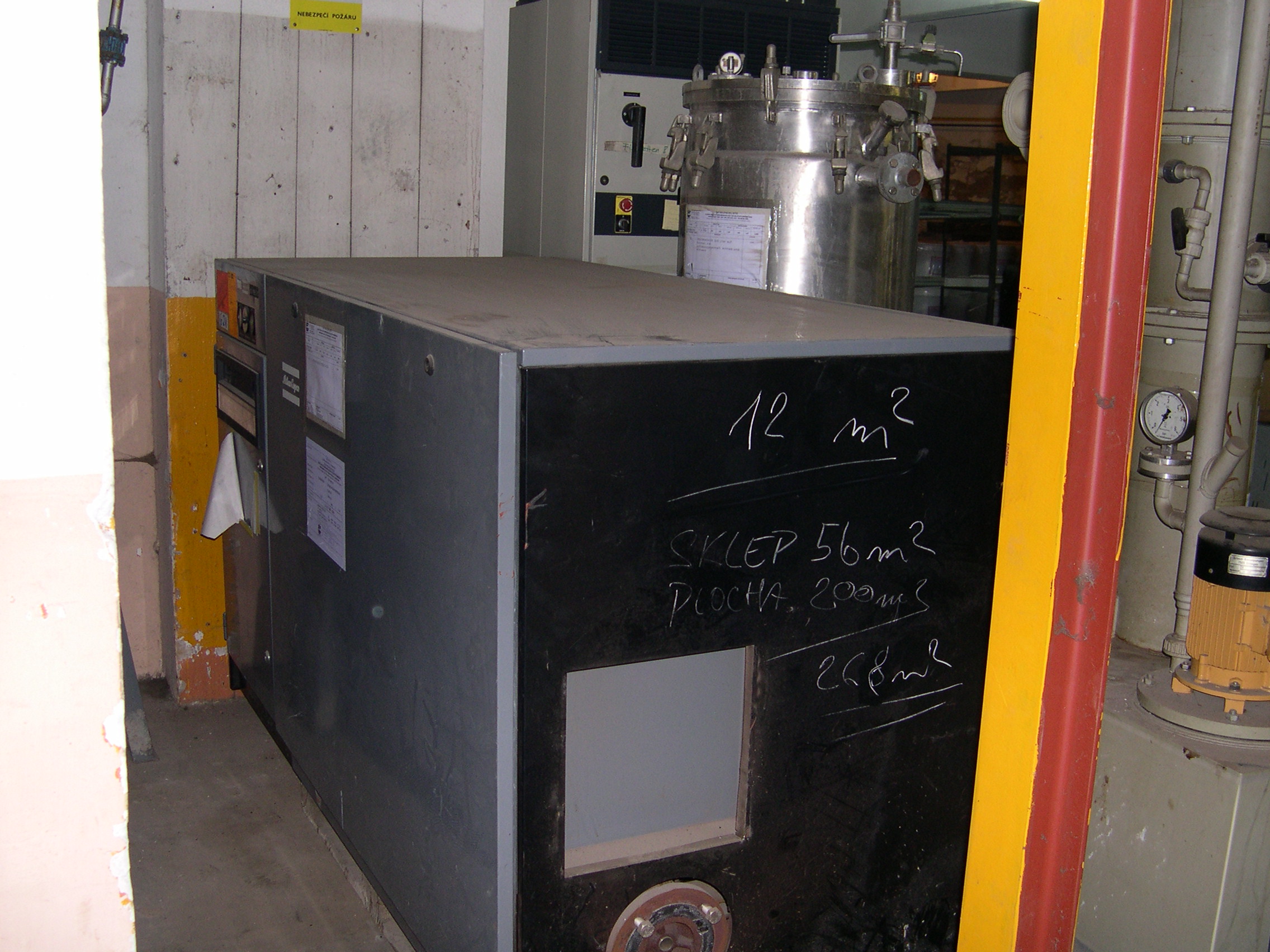  Rotary Compressor 511.2 m3/h (300.9 CFM) Carbon Steel For Sale - IPP# 201483