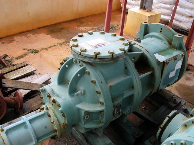  Compressor Chiller 907,185 kcal/h (300 Ref. Ton) Carbon Steel For Sale - IPP# 203636