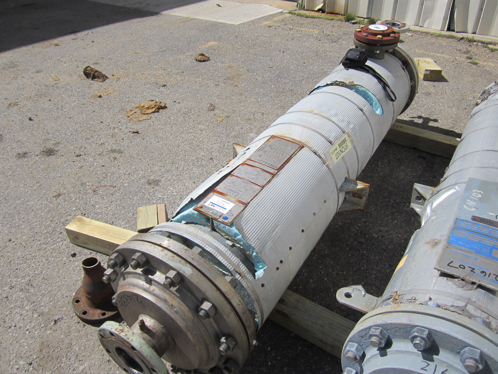 Tantalum Cosmos Metalurgical (Camarillo CA) BEM 12-1-72 Shell and Tube Heat Exchanger - IPP# 214336