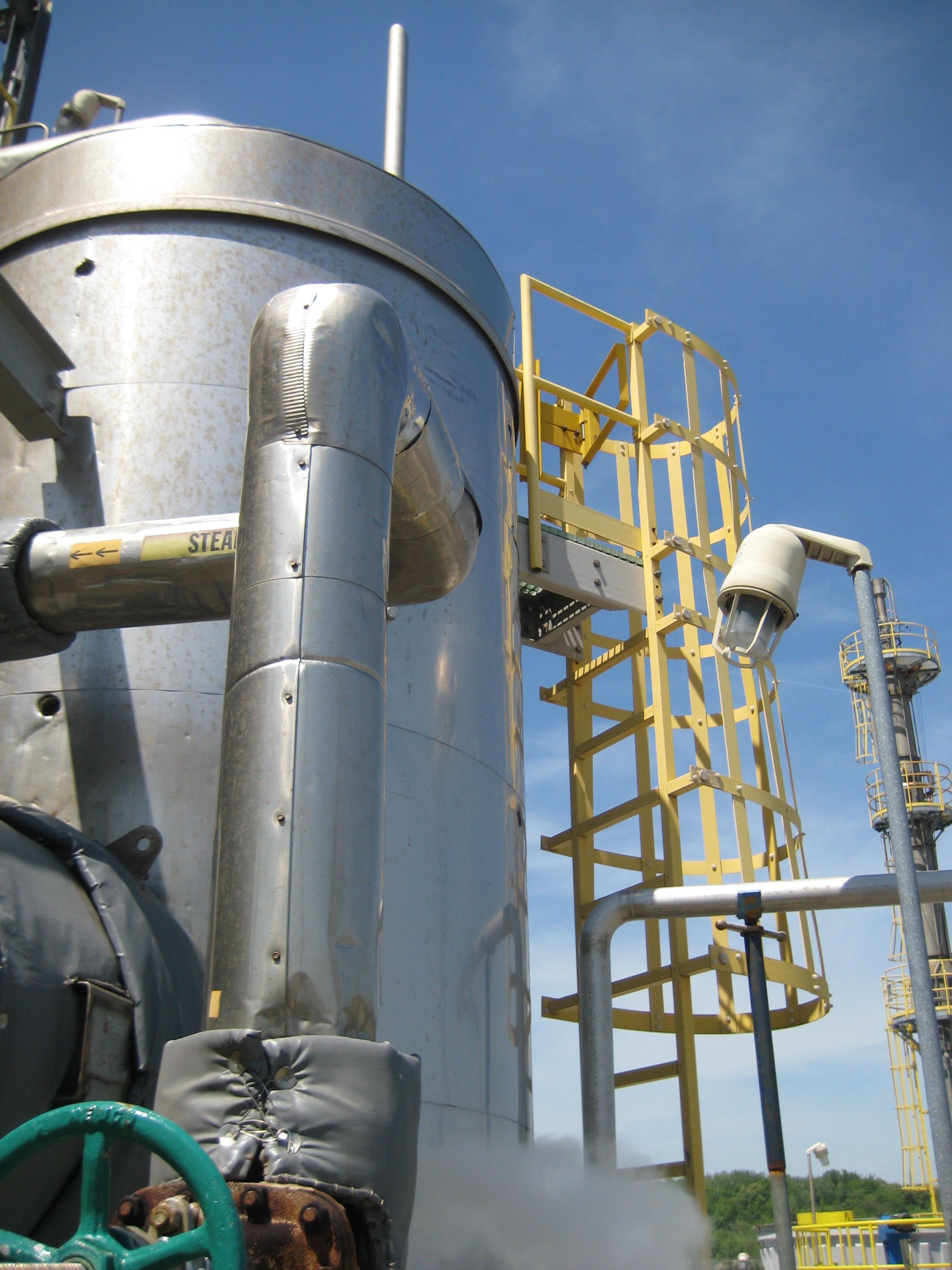  Rising/Falling Film Evaporator 2,268 kg/h (5,000 lb/h) Stainless Steel 304 For Sale - IPP# 216077