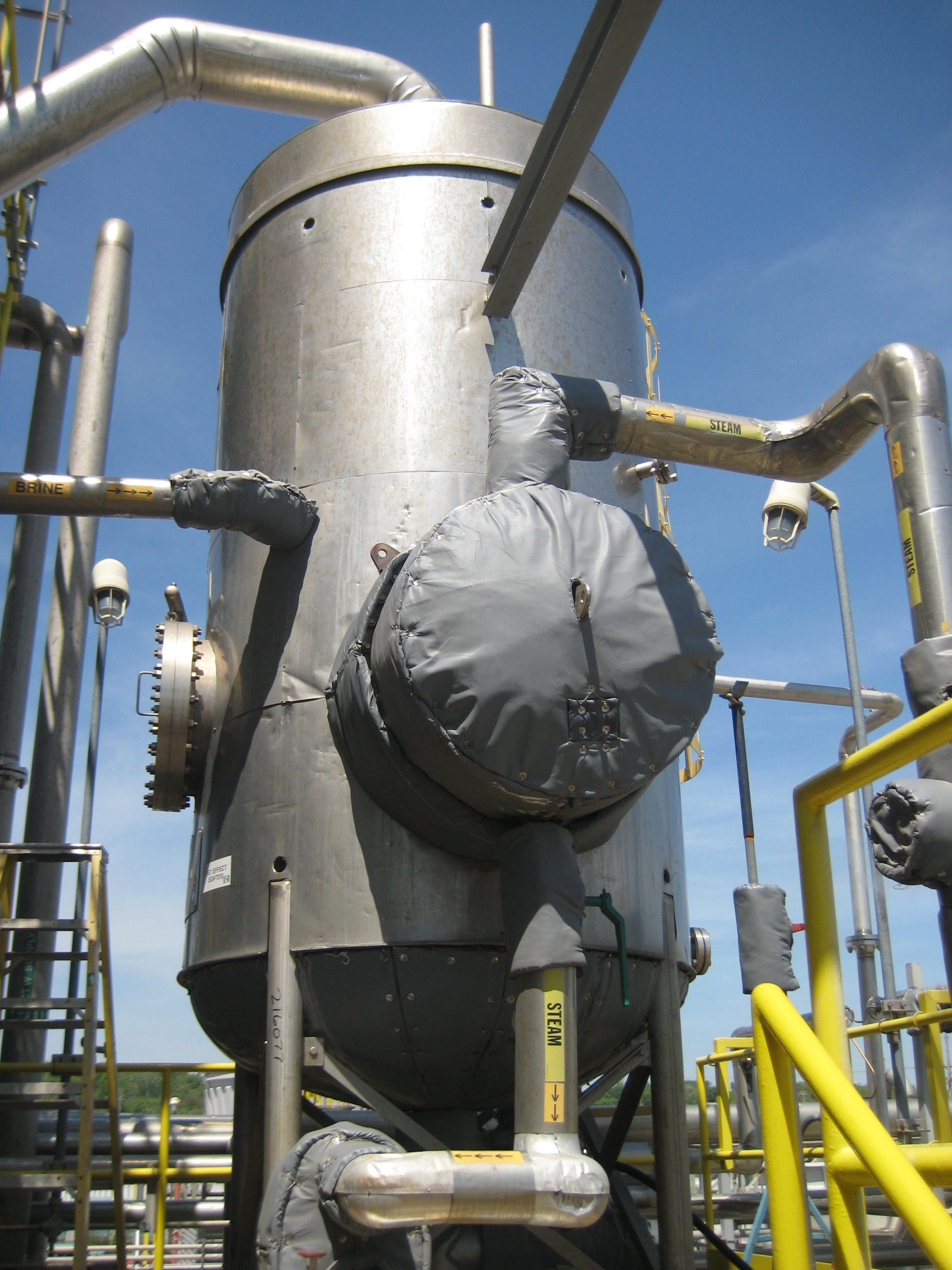  Rising/Falling Film Evaporator 2,268 kg/h (5,000 lb/h) Stainless Steel 304 For Sale - IPP# 216077