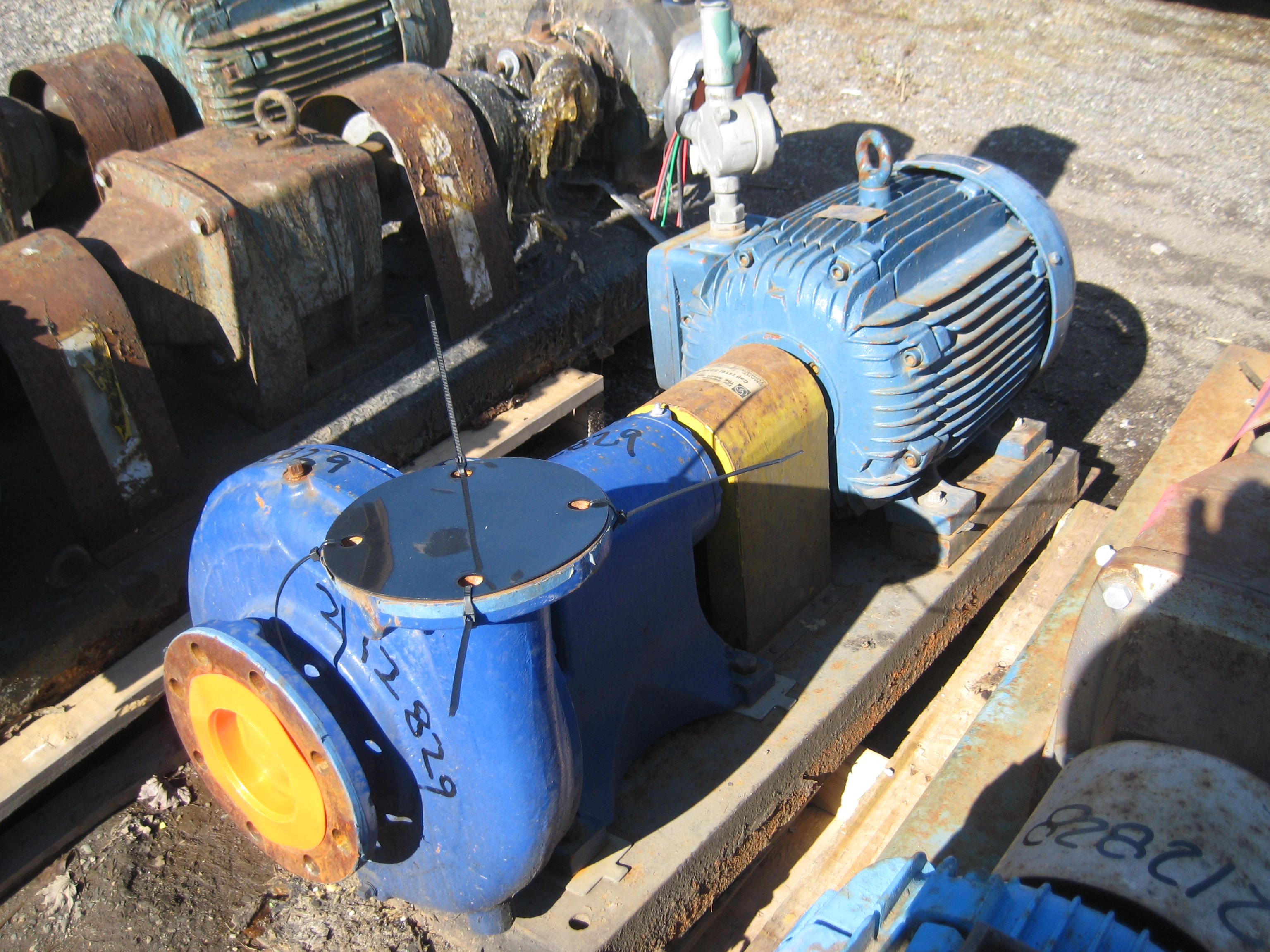  Centrifugal Pump 90.8 m3/h (400 GPM) Carbon Steel For Sale - IPP# 212829