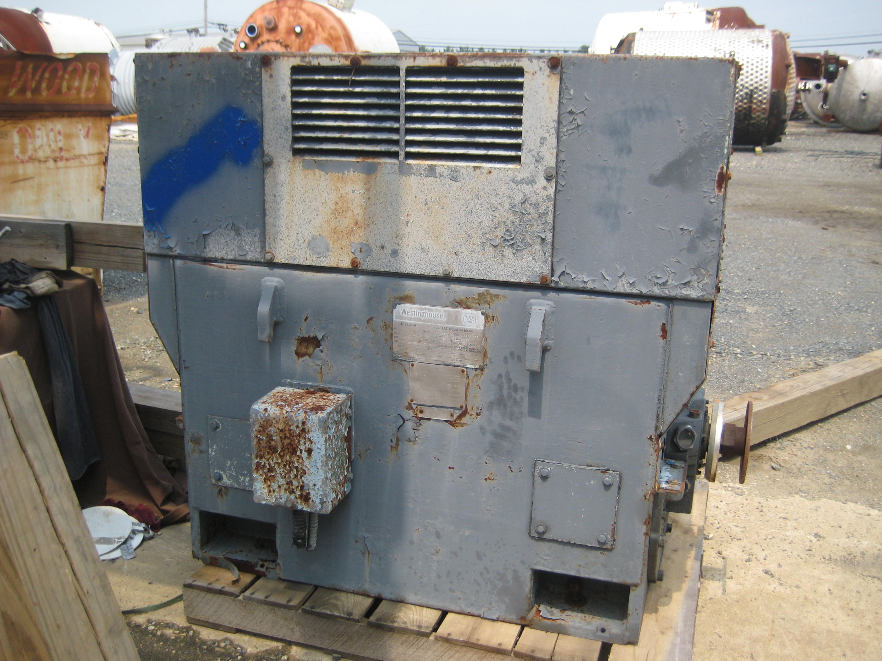  Motor Electrical 671.1 kW (900 HP) Carbon Steel For Sale - IPP# 212927