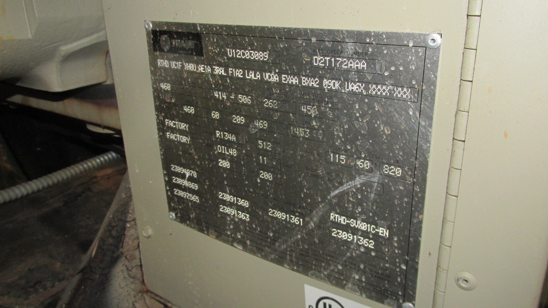 Carbon Steel Trane RTHD UC1E HX0U AE1A 3RAL FIAZ LALA VCQA EXAA BXA2 09DK UA6X Compressor Chiller - IPP# 233261