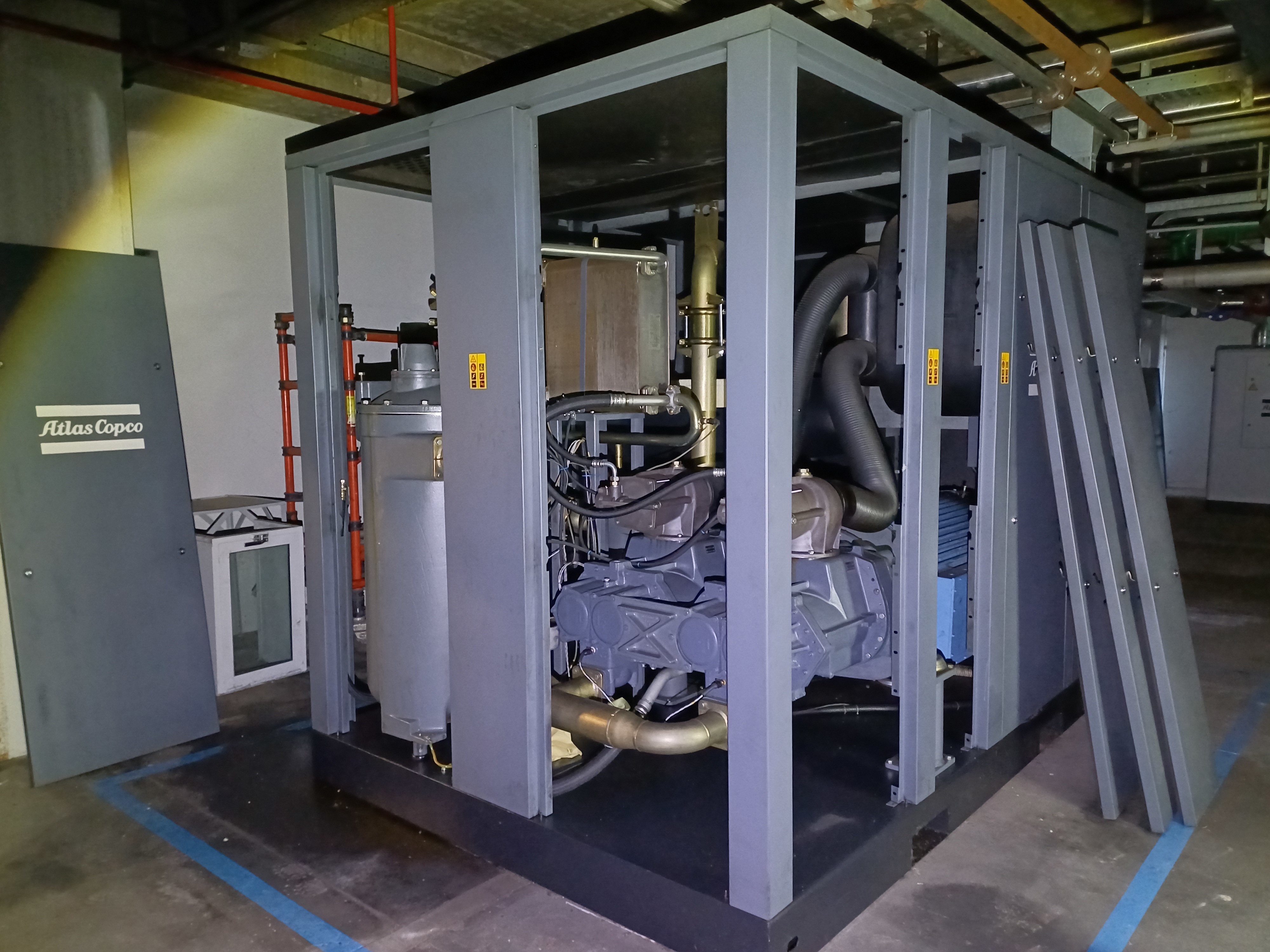  Rotary Compressor 2,500 m3/h (1,471 CFM) Carbon Steel For Sale - IPP# 245814