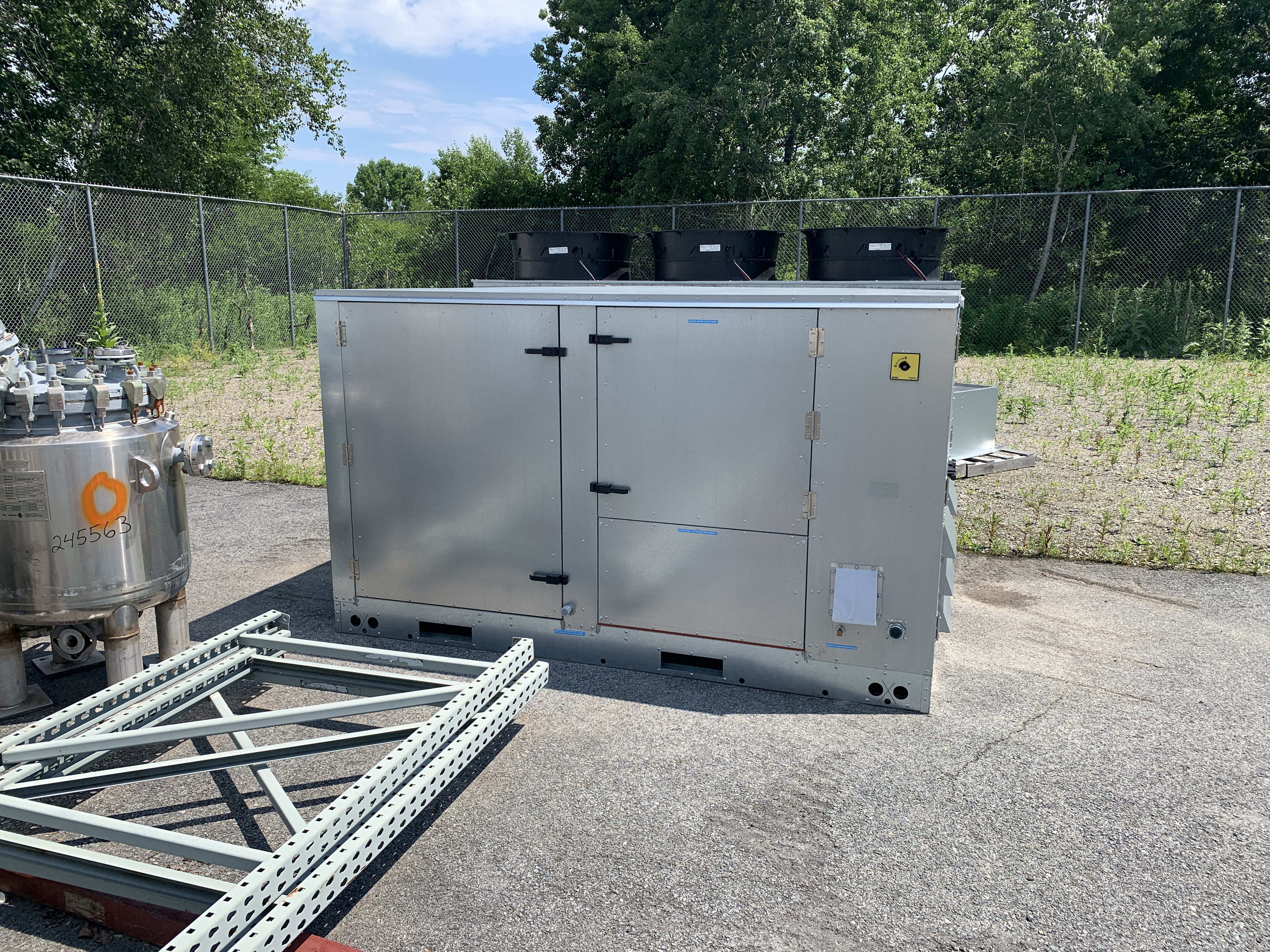 Unused Compressor Chiller 60,479 kcal/h (20 Ref. Ton) Carbon Steel For Sale - IPP# 246471