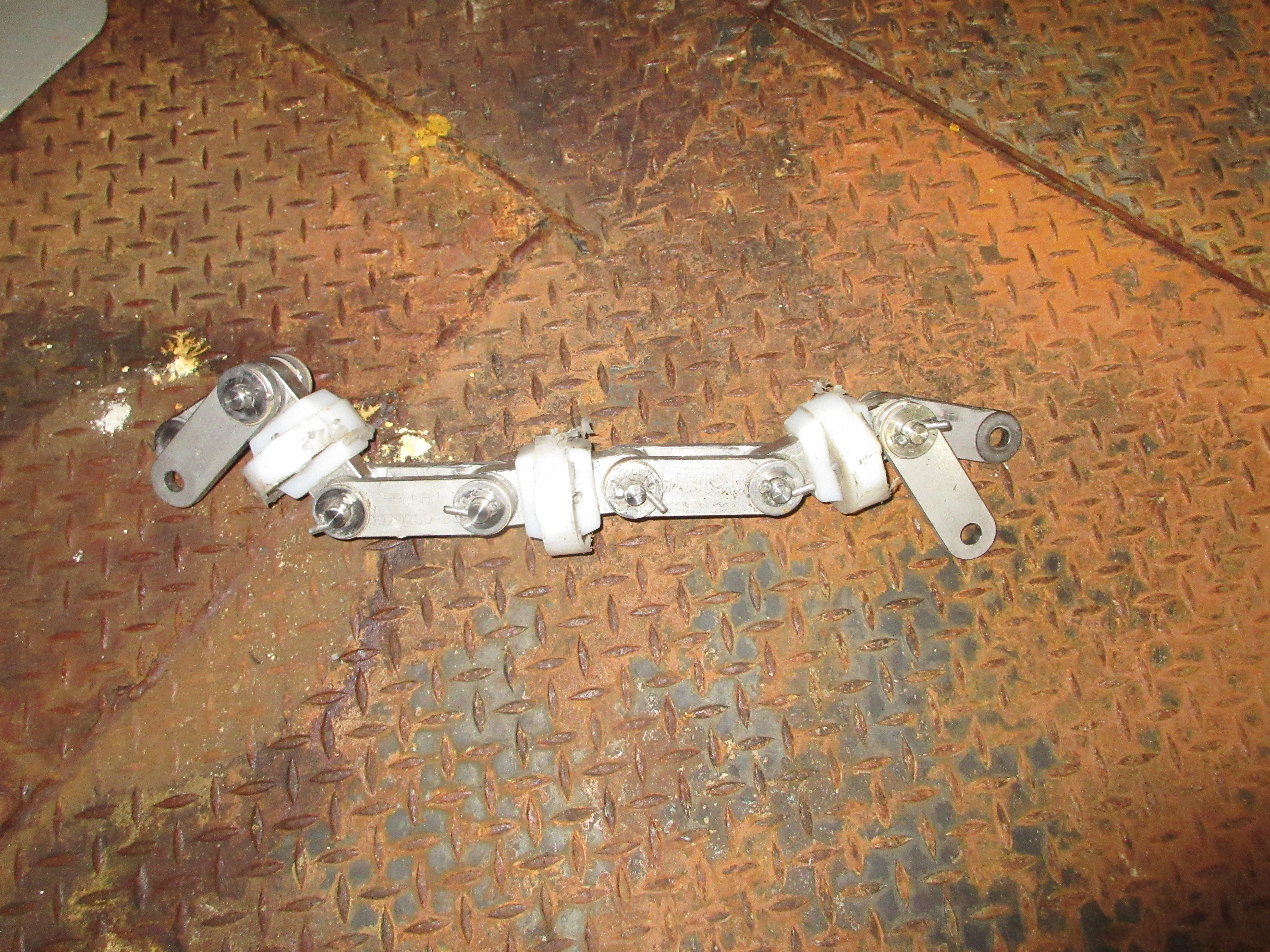  Puck and Chain Conveyor 88.9 mm (3.5 in) Stainless Steel 316 For Sale - IPP# 246763
