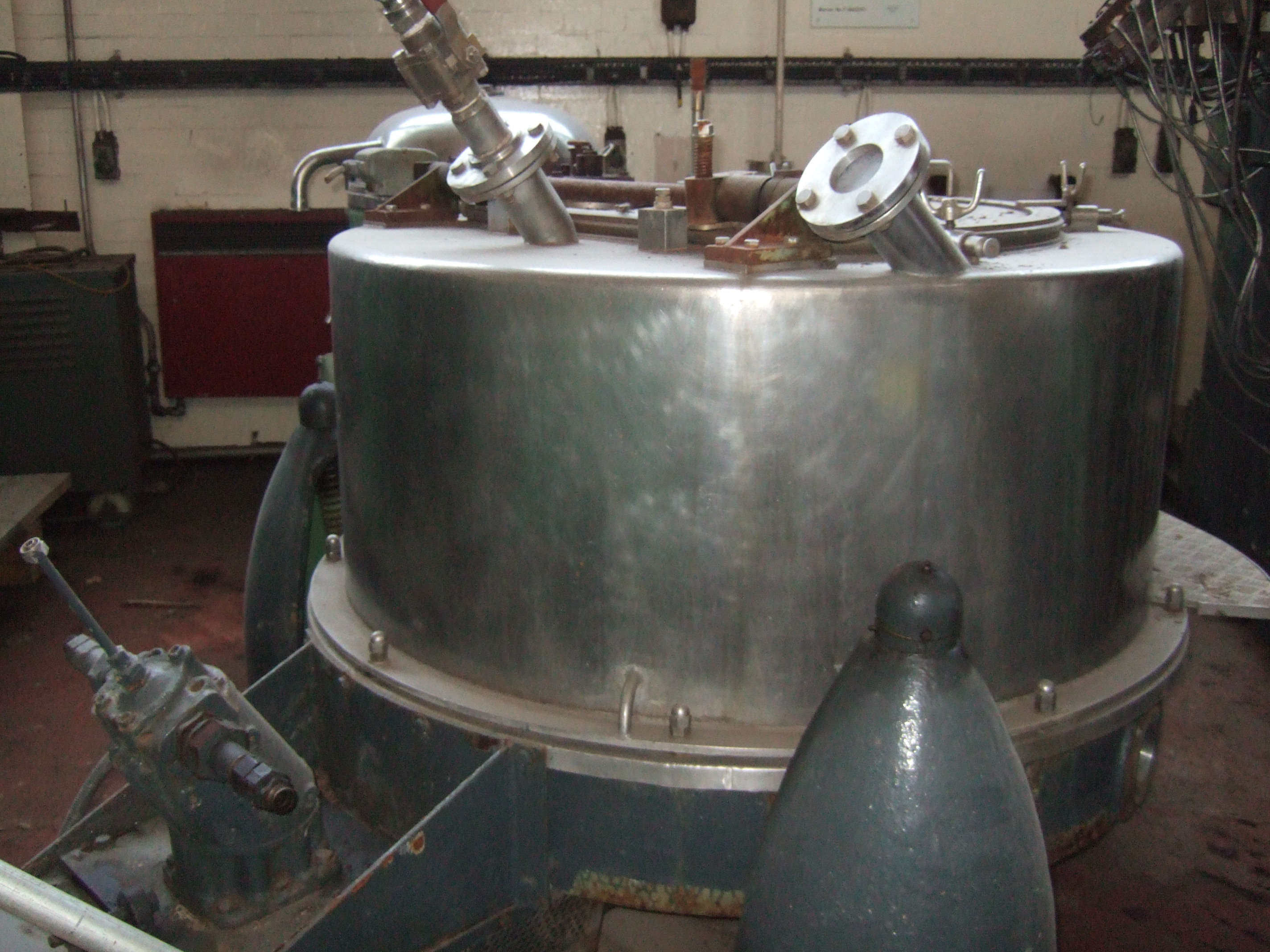 Manual Discharge-Top Centrifuge-Basket 1,200 mm (47.2 in) Stainless Steel Austenitic For Sale - IPP# 705477