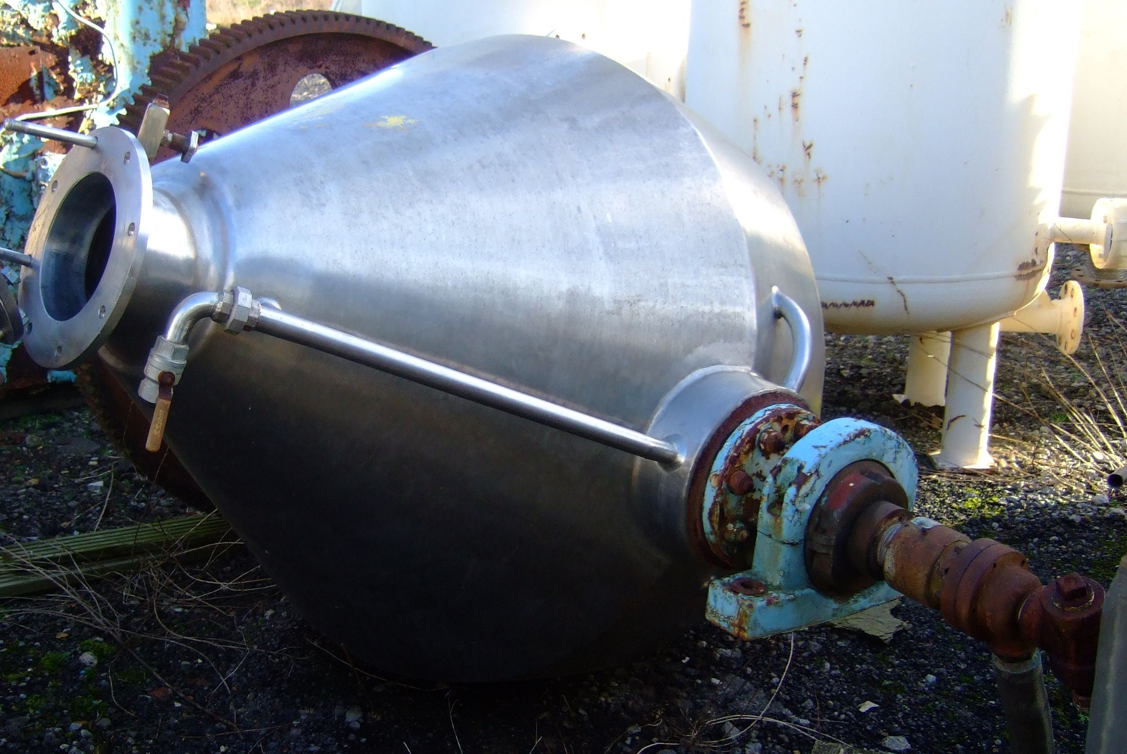   Dryer-Twin Shell & Double Cone 0.6 m3 (21.2 ft3) Stainless Steel 316 For Sale - IPP# 705511