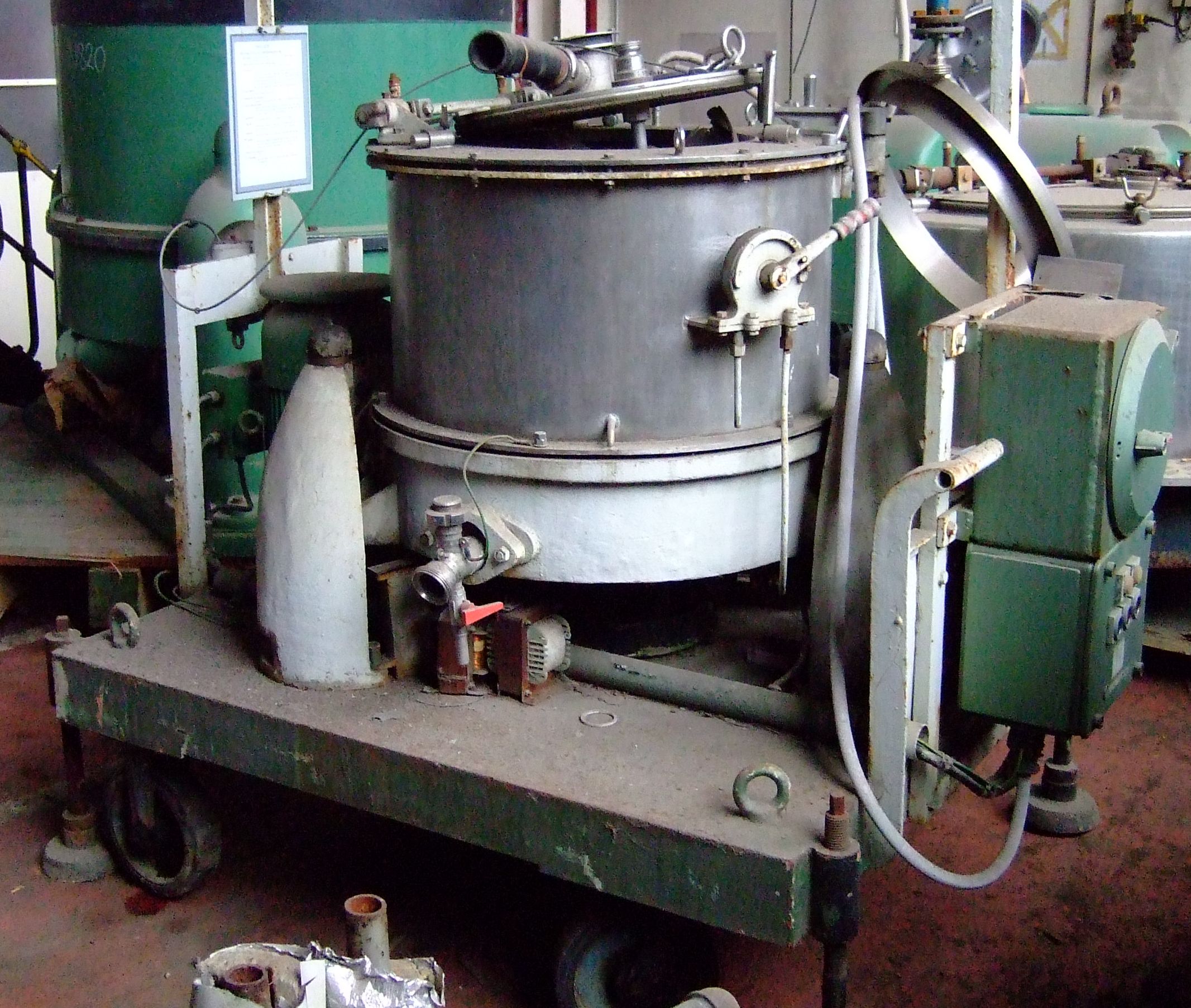  Manual Discharge-Top Centrifuge-Basket 700 mm (27.6 in) Stainless Steel 316 For Sale - IPP# 94493