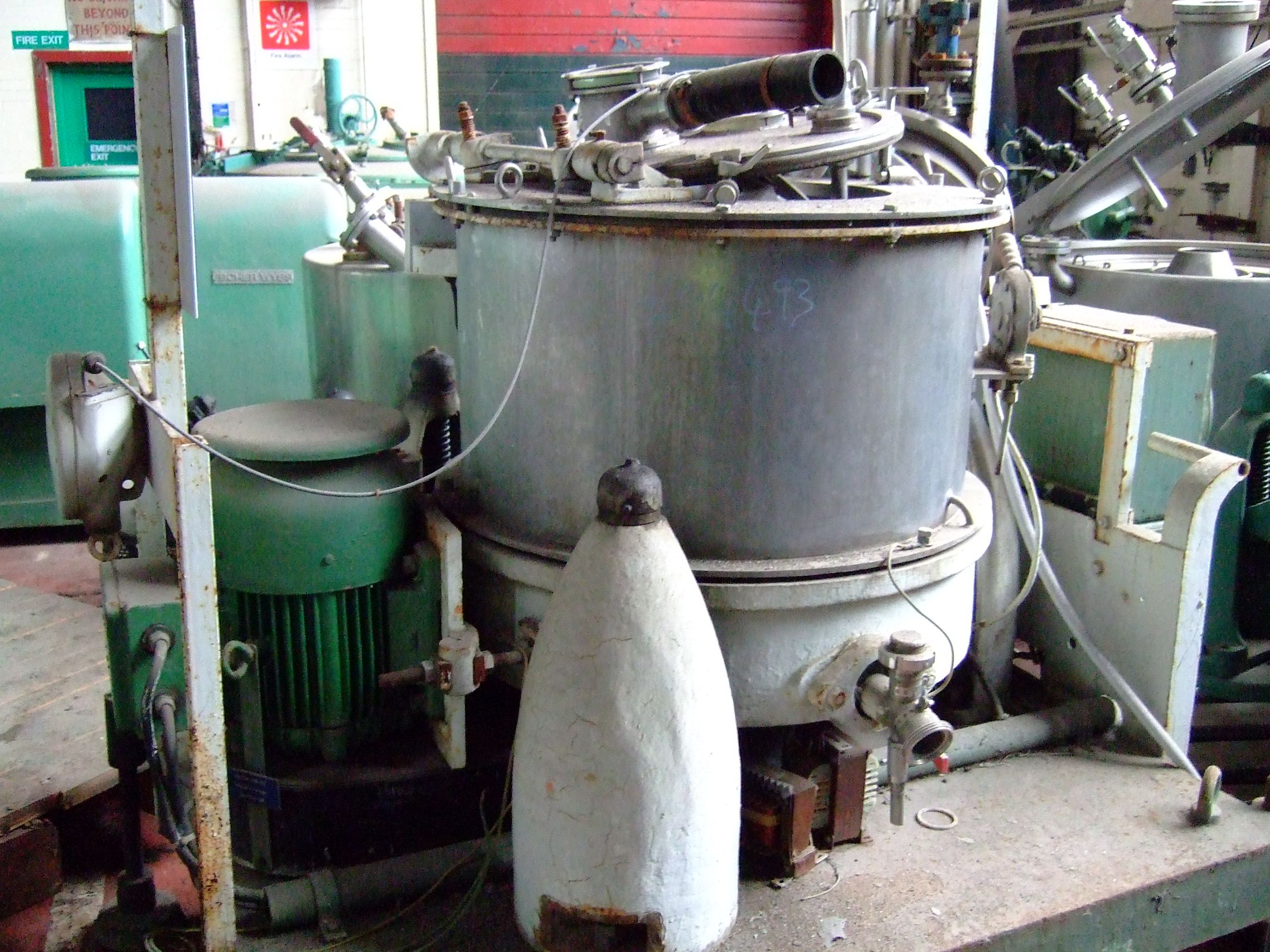  Manual Discharge-Top Centrifuge-Basket 700 mm (27.6 in) Stainless Steel 316 For Sale - IPP# 94493