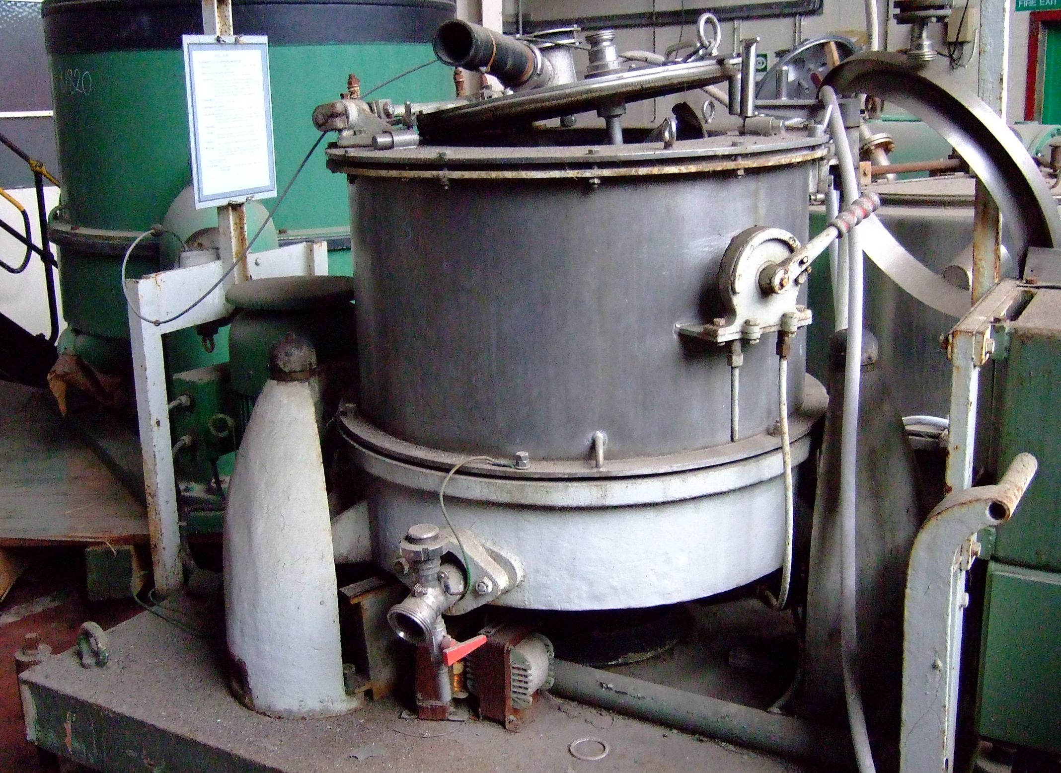  Manual Discharge-Top Centrifuge-Basket 700 mm (27.6 in) Stainless Steel 316 For Sale - IPP# 94493