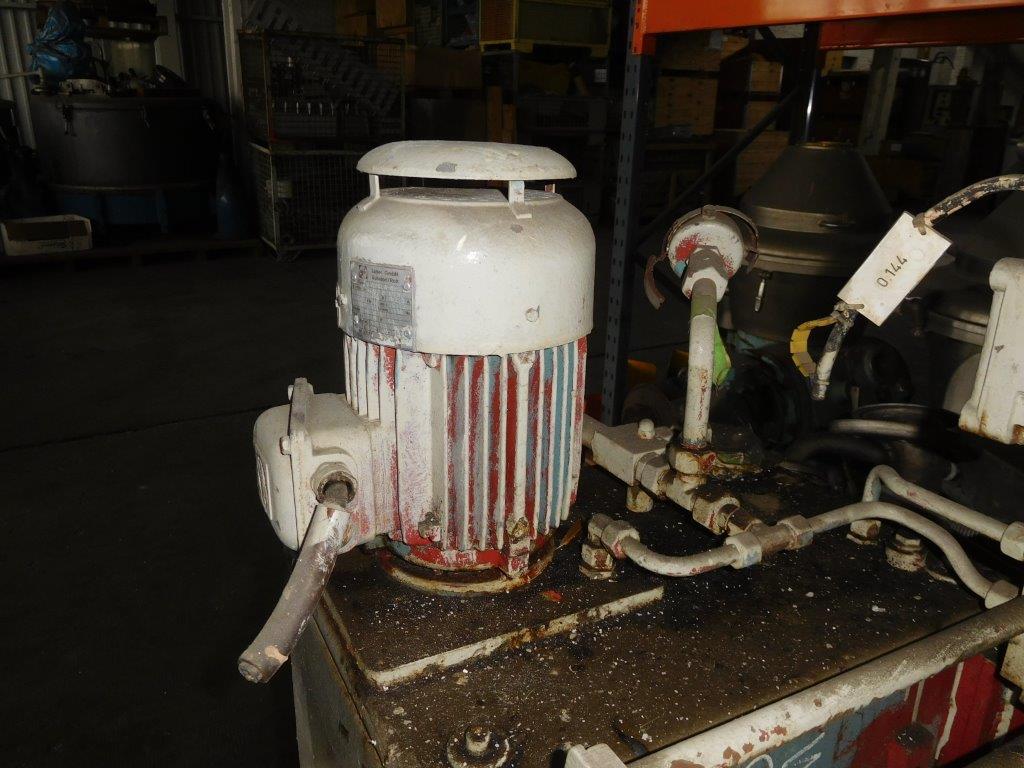  Manual Discharge-Top Centrifuge-Basket 1,250 mm (49.2 in) Stainless Steel Austenitic For Sale - IPP# 95984